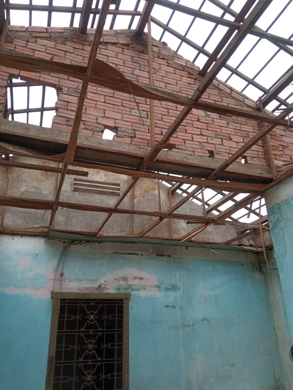 Dịch Vụ Phá Dỡ Công Trình Gía Rẻ Chuyên Nghiệp Uy Tín Tại TP Hồ Chí Minh