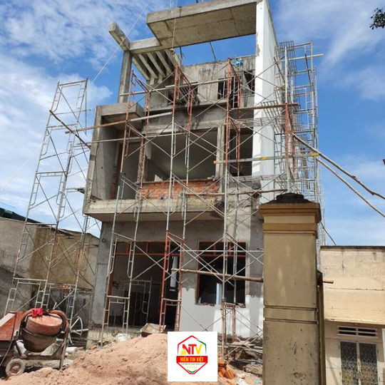 Xây dựng nhà ở 1 trệt 2 lầu